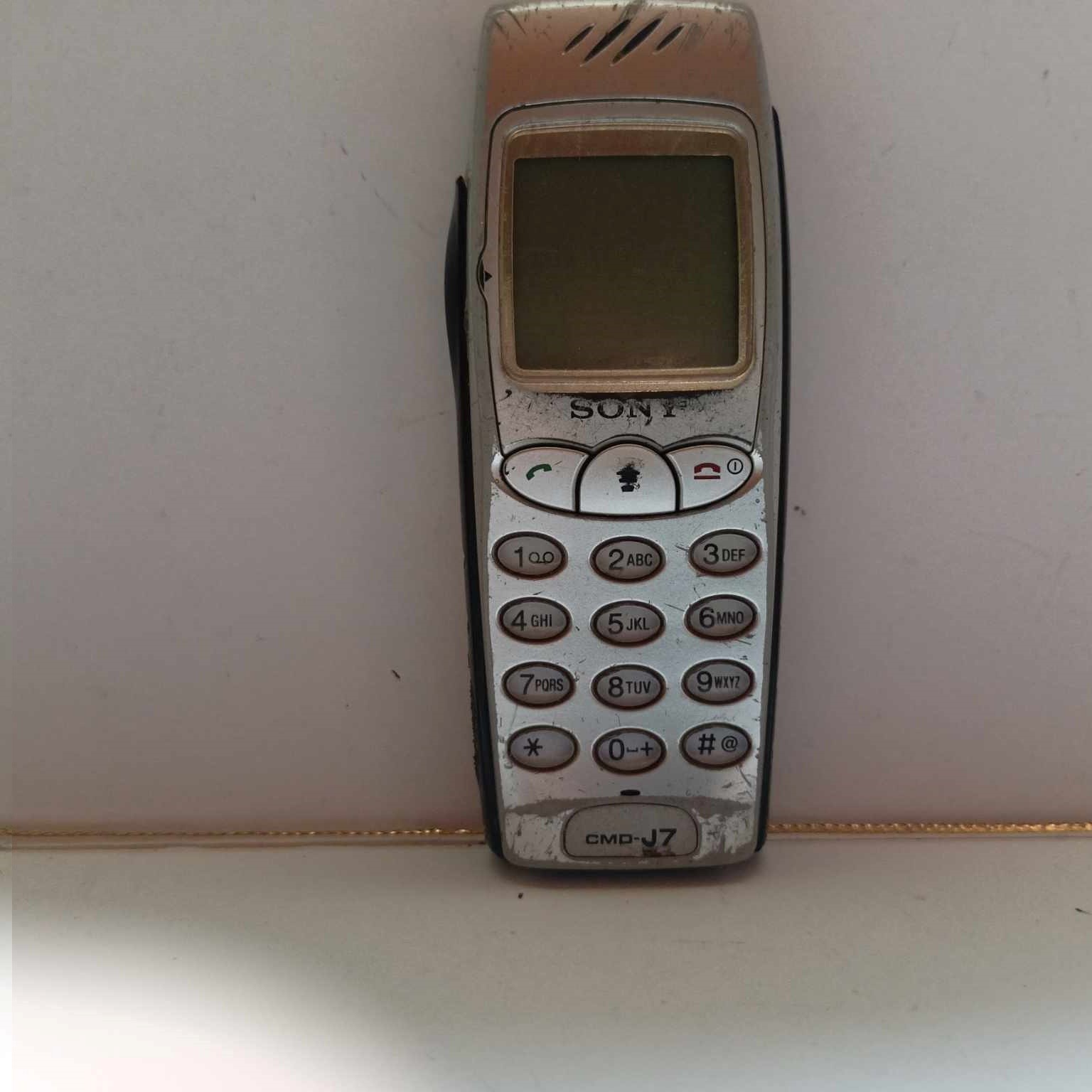 Sony CMD-J7